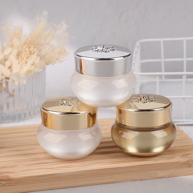 Acrylic Empty Travel Cream Jar - đánh giá và giá Luxury Skincare & Spa Photos