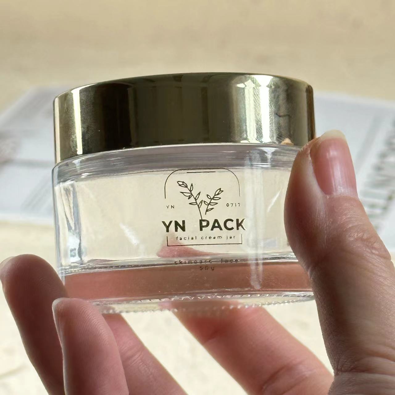 luxury glass jar Wholesa frost - đánh giá và giá Luxury Skincare Bottles