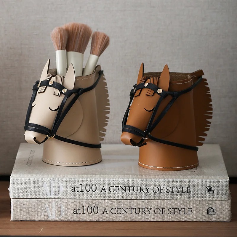 Luxury Leather Horse-head Stor - đánh giá và giá Luxury Skincare Accessories
